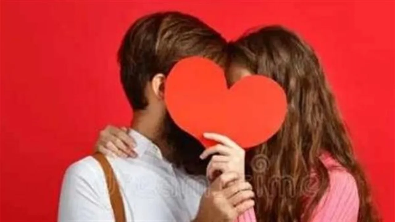 تغيير جذري.. كيف تؤثر صور عيد الحب 2026 على قوة العلاقات الاجتماعية؟